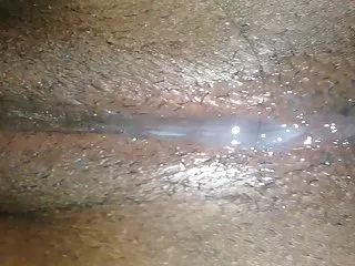 拉蒂娜阿姨搂着她年轻的侄子